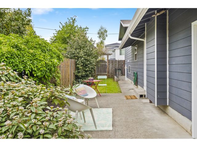 231 Ne 90TH Ave, Portland, OR 97220