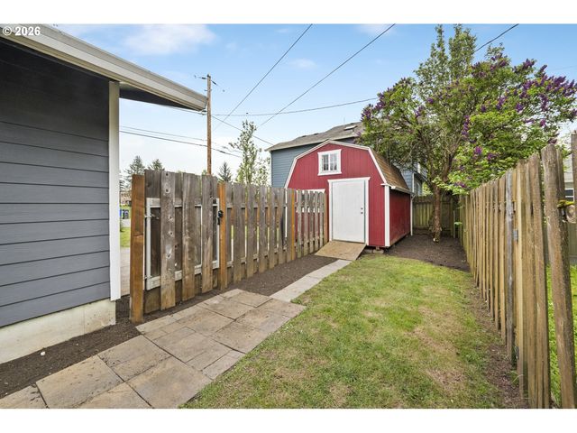 231 Ne 90TH Ave, Portland, OR 97220