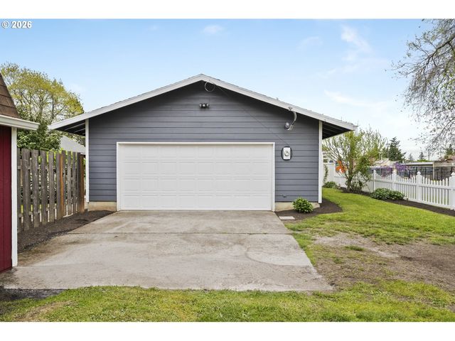 231 Ne 90TH Ave, Portland, OR 97220