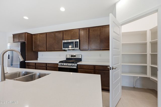 3810 N 101st Drive, Avondale, AZ 85392