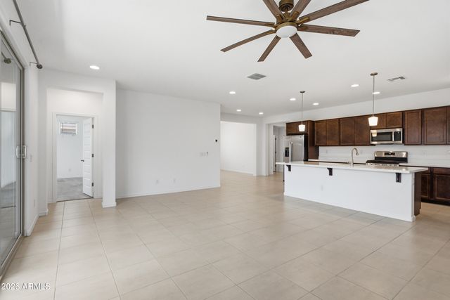 3810 N 101st Drive, Avondale, AZ 85392
