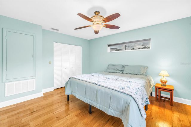 743 41ST AVENUE NE, St Petersburg, FL 33703