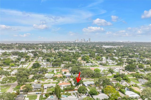 743 41ST AVENUE NE, St Petersburg, FL 33703