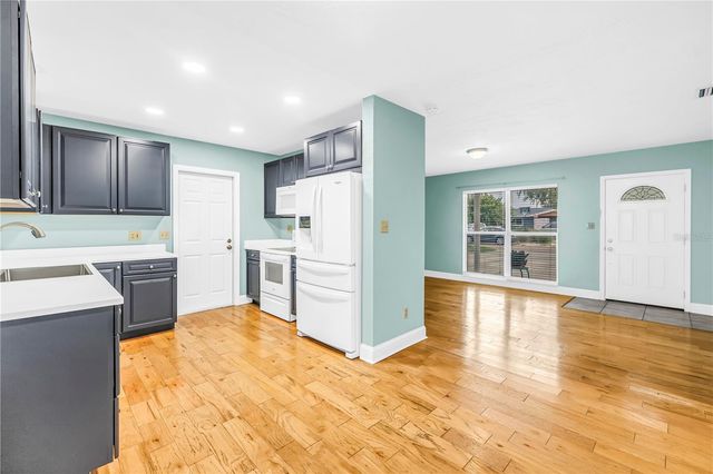 743 41ST AVENUE NE, St Petersburg, FL 33703