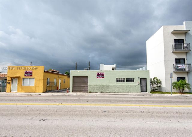 2230 Palm Ave, Hialeah, FL 33010