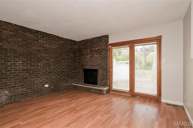 1215 Dawn Valley, Maryland Heights, MO 63043