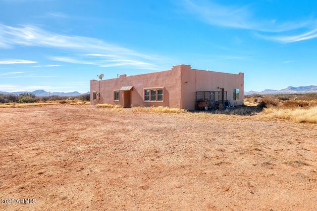 5520 N DESERT MOUNTAIN Trail, Bisbee, AZ 85603