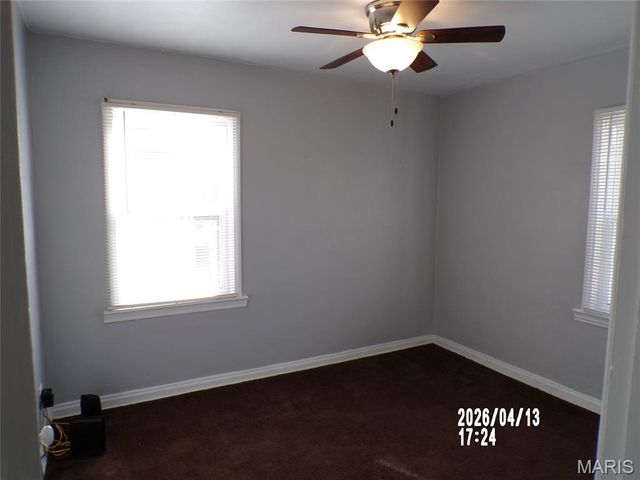 6783 Kenwood Drive, Northwoods, MO 63121