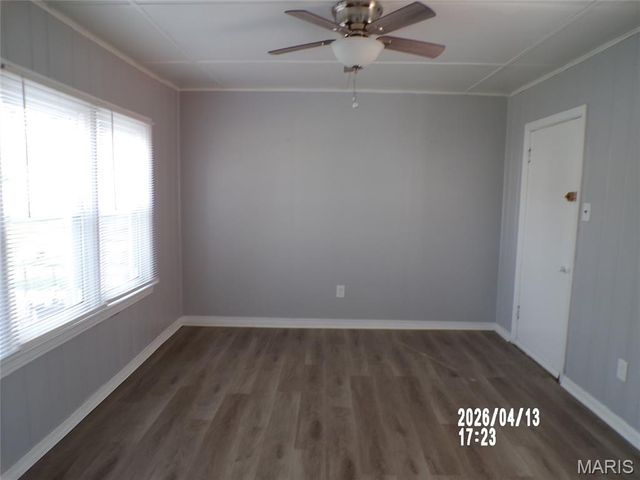 6783 Kenwood Drive, Northwoods, MO 63121