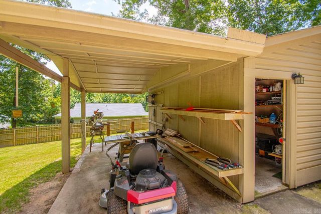 4266 MCGEE RD, Benton, AR 72019