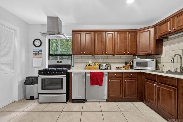 4266 MCGEE RD, Benton, AR 72019