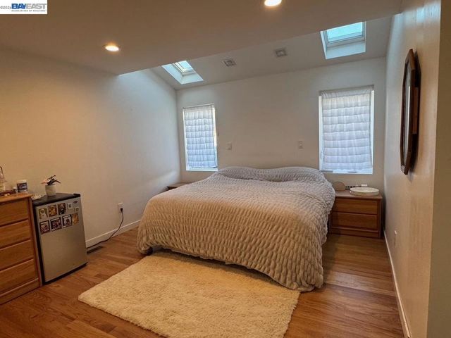 1233 Belknap Ct, Cupertino, CA 95014