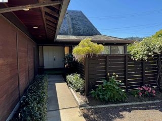 1233 Belknap Ct, Cupertino, CA 95014