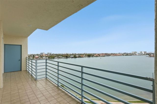 7932 SAILBOAT KEY BOULEVARD S 806, South Pasadena, FL 33707