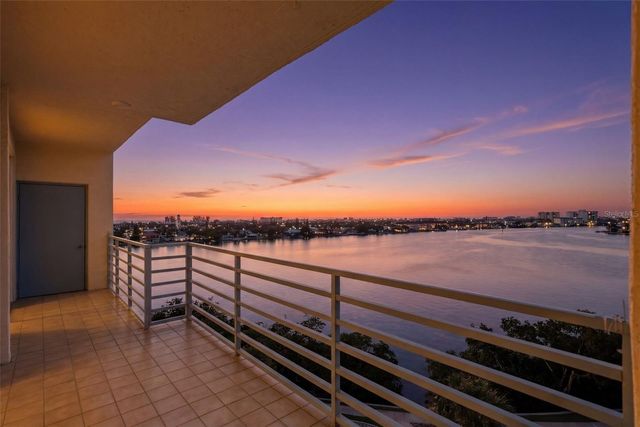 7932 SAILBOAT KEY BOULEVARD S 806, South Pasadena, FL 33707