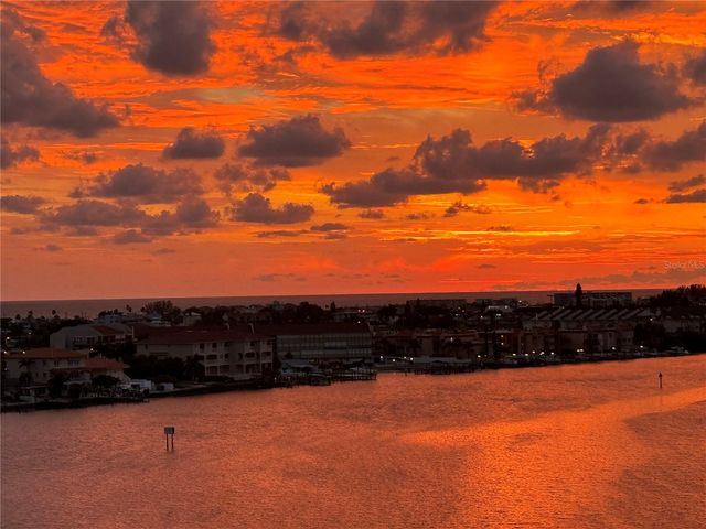 7932 SAILBOAT KEY BOULEVARD S 806, South Pasadena, FL 33707