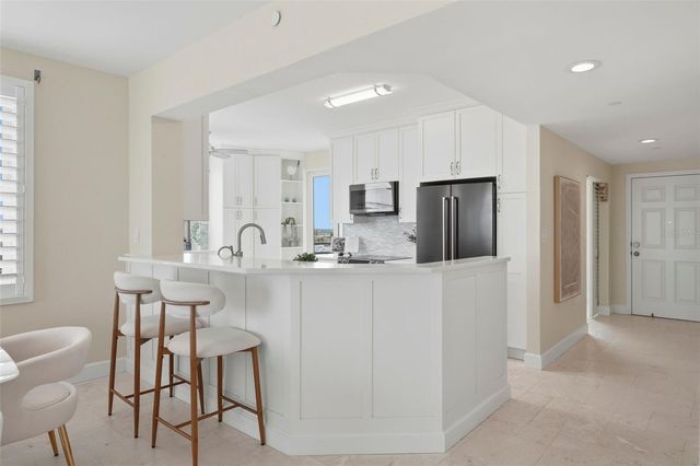 7932 SAILBOAT KEY BOULEVARD S 806, South Pasadena, FL 33707