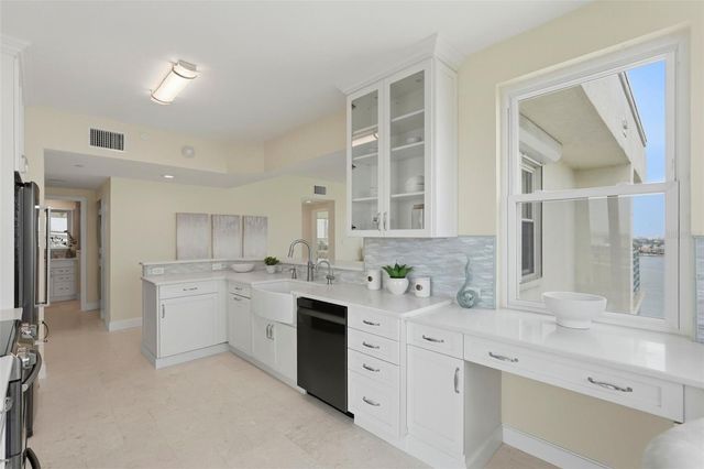 7932 SAILBOAT KEY BOULEVARD S 806, South Pasadena, FL 33707