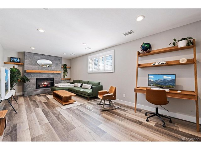 9012 W Center Ave, Lakewood, CO 80226