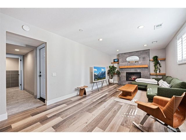 9012 W Center Ave, Lakewood, CO 80226