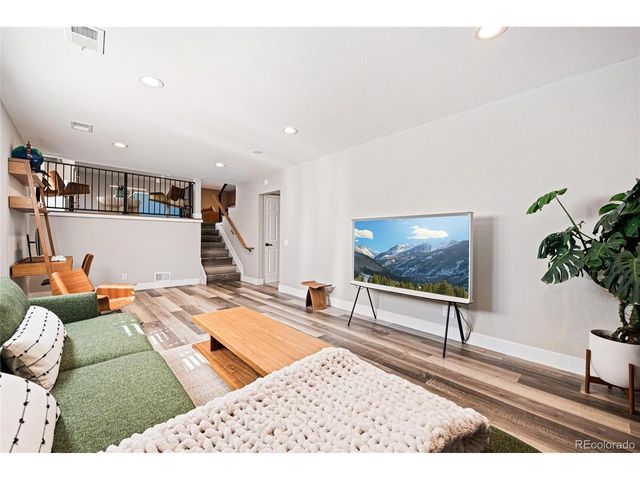 9012 W Center Ave, Lakewood, CO 80226