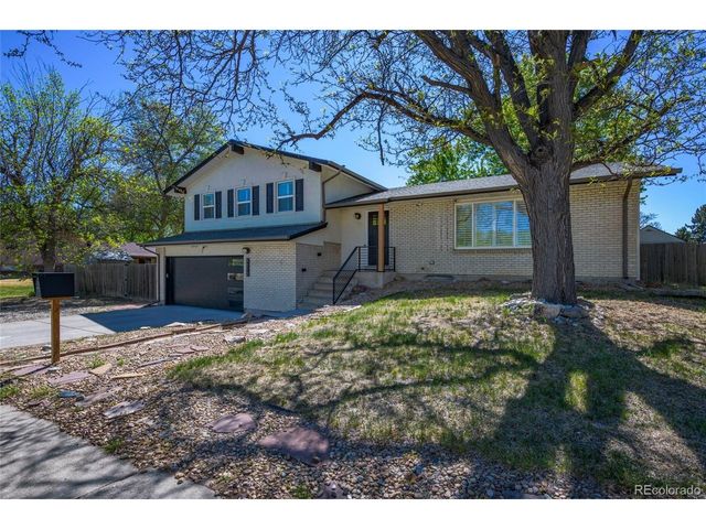 9012 W Center Ave, Lakewood, CO 80226