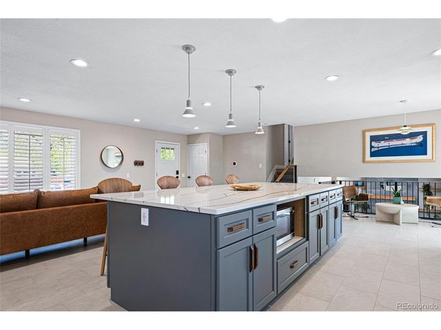 9012 W Center Ave, Lakewood, CO 80226