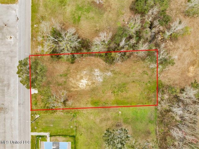 234 Fleitas Avenue, Pass Christian, MS 39571