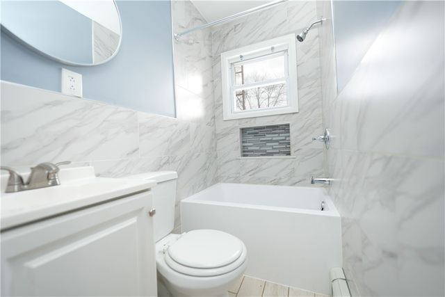 167 Baxter Street 2, Pawtucket, RI 02861