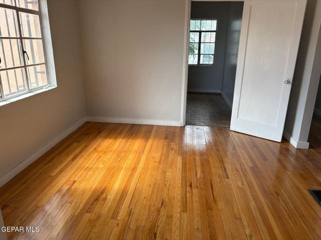 3801 Mountain Avenue, El Paso, TX 79930