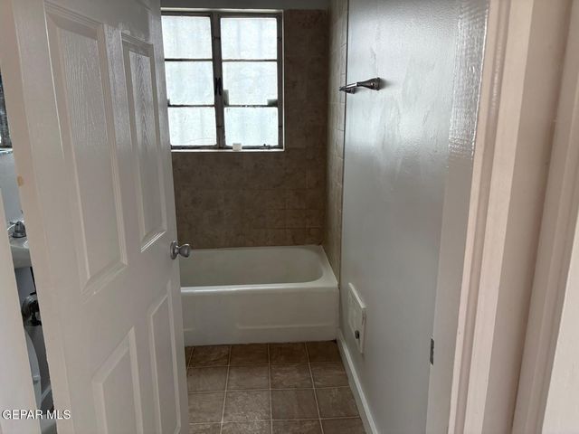 3801 Mountain Avenue, El Paso, TX 79930