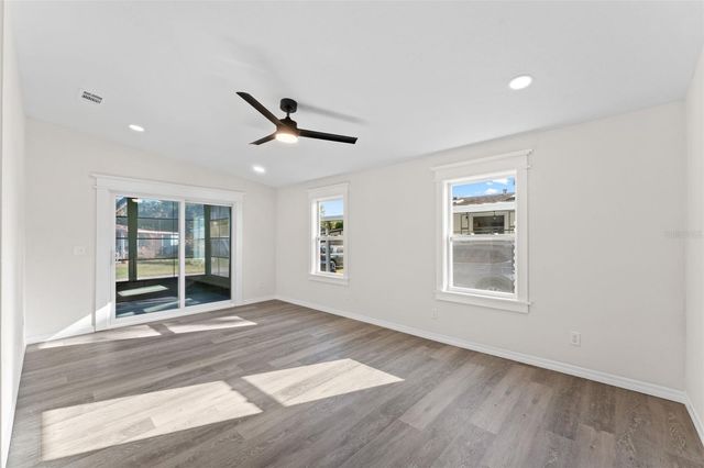 142 N INDIAN RIVER DRIVE N, Edgewater, FL 32141