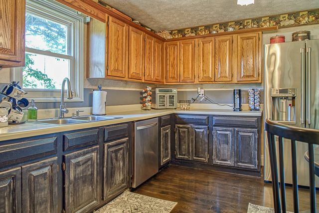 427 Frank Sims Rd, Sparta, TN 38583