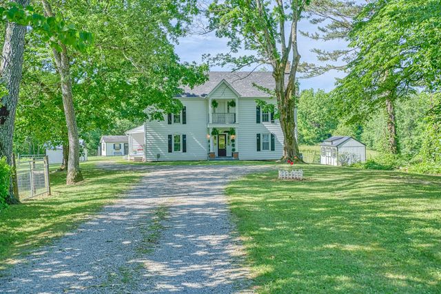 427 Frank Sims Rd, Sparta, TN 38583