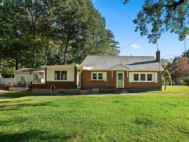 117 Pond Street, Newton, NH 03858