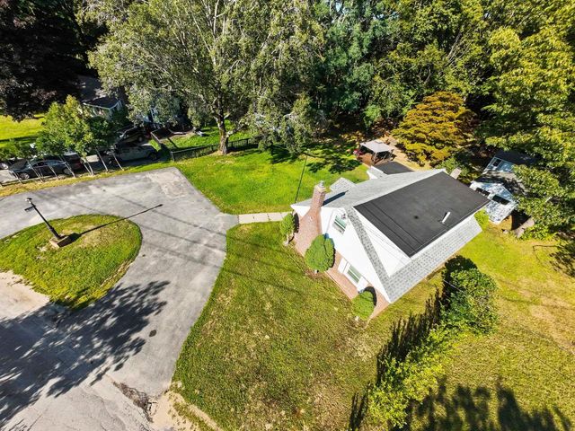 117 Pond Street, Newton, NH 03858