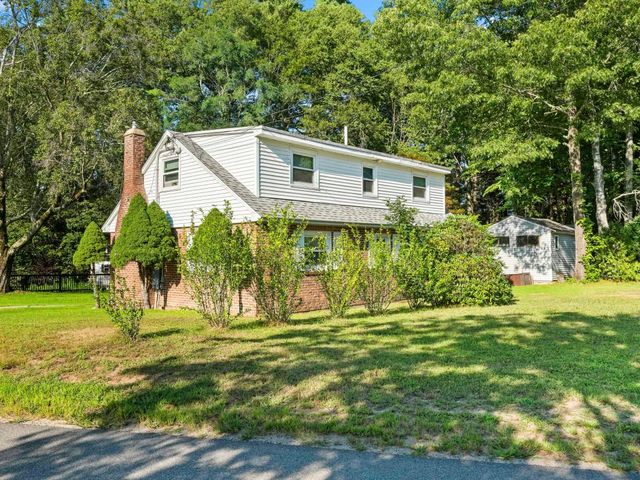 117 Pond Street, Newton, NH 03858