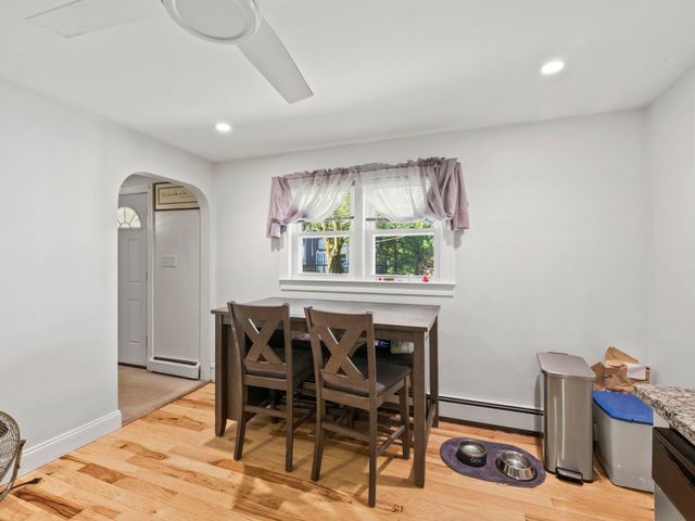 117 Pond Street, Newton, NH 03858