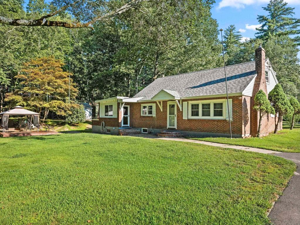 117 Pond Street, Newton, NH 03858