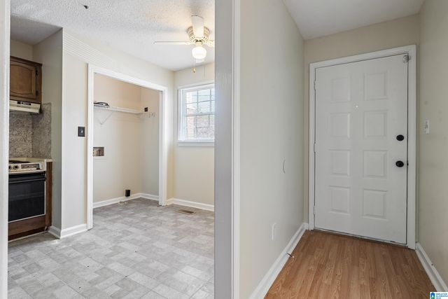 1129 KING ARTHUR COURT, Alabaster, AL 35007