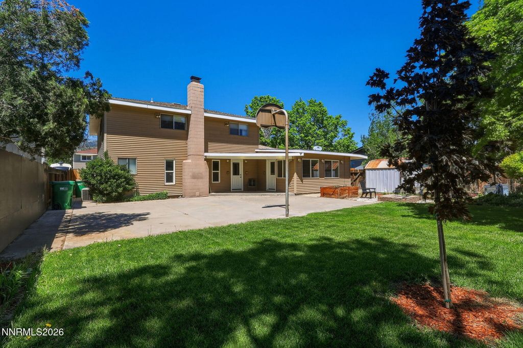Image 29 of property listing at 201 Simone Avenue, Carson City, NV 89701