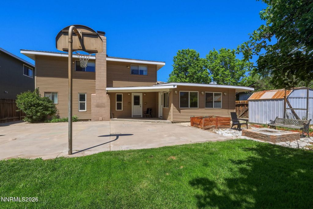 Image 32 of property listing at 201 Simone Avenue, Carson City, NV 89701