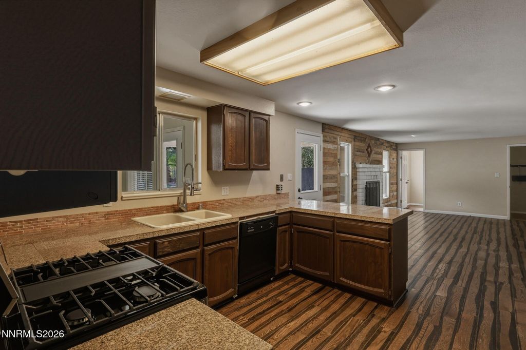 Image 8 of property listing at 201 Simone Avenue, Carson City, NV 89701