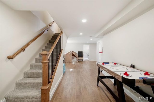 6980 Tholozan Avenue, St Louis, MO 63109