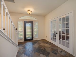 533 Arbors CIR, Elgin, TX 78621