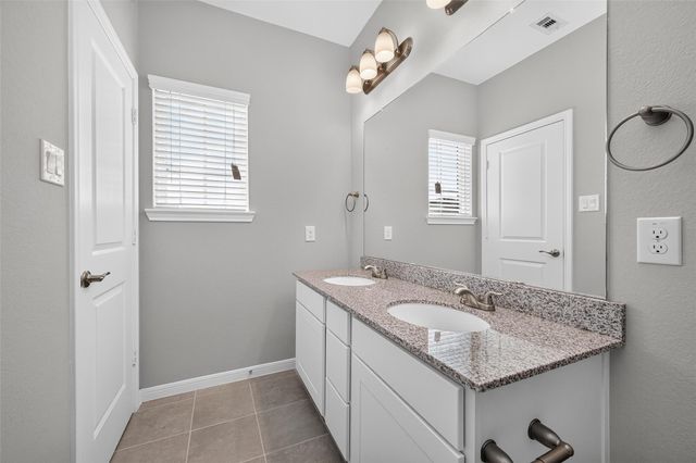 18724 Crescent Trails Circle, Montgomery, TX 77356