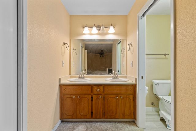 613 Hillstock Ct, Patterson, CA 95363