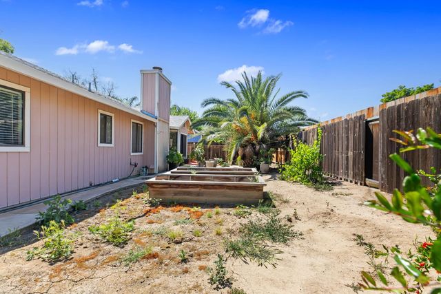 613 Hillstock Ct, Patterson, CA 95363