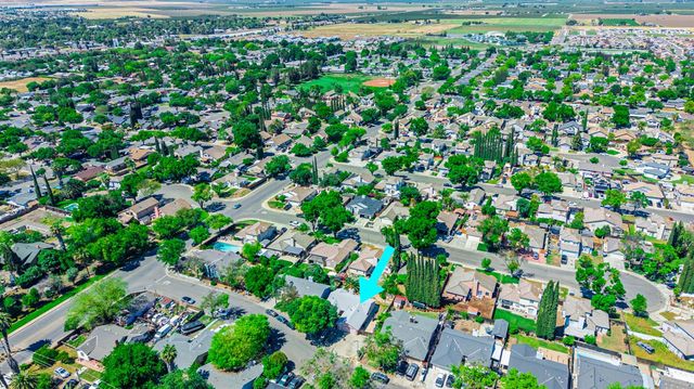 613 Hillstock Ct, Patterson, CA 95363