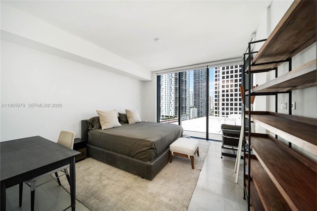 68 SE 6th St 1201, Miami, FL 33131